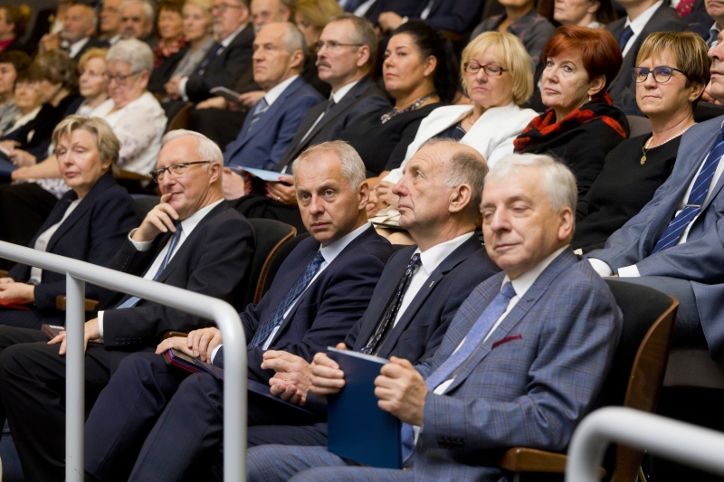 100-lecie nauczania farmacji oraz 40-lecie analityki medycznej w Poznaniu