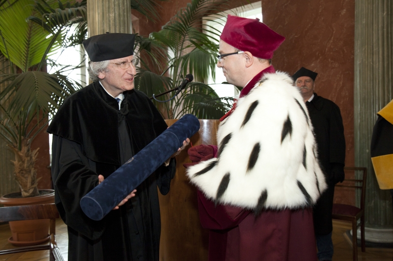 Doctor Honoris Causa - prof. Eli Y. Adashi