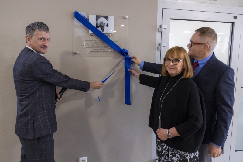 Odsłonięcie tablicy upamiętniającej dr Wandę Błeńską