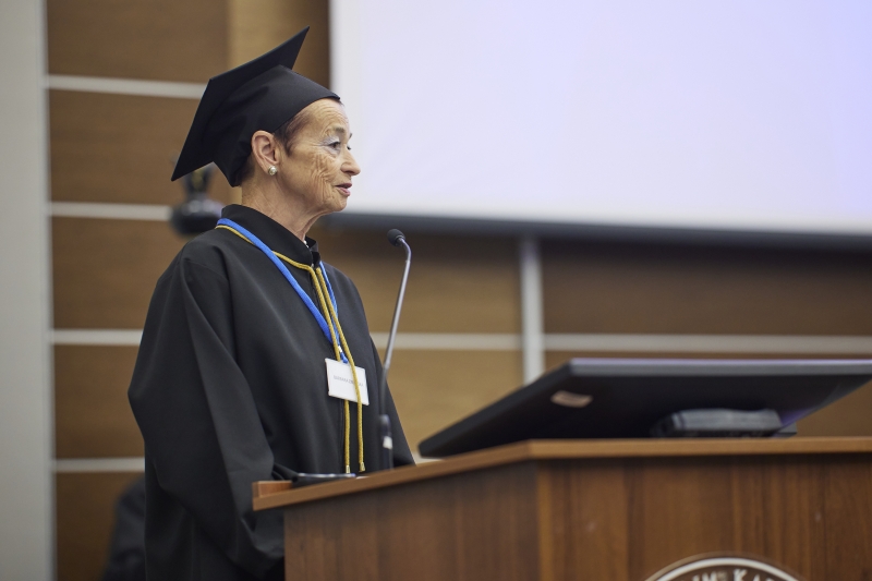 Odnowienie dyplomów magistra farmacji po 50 latach