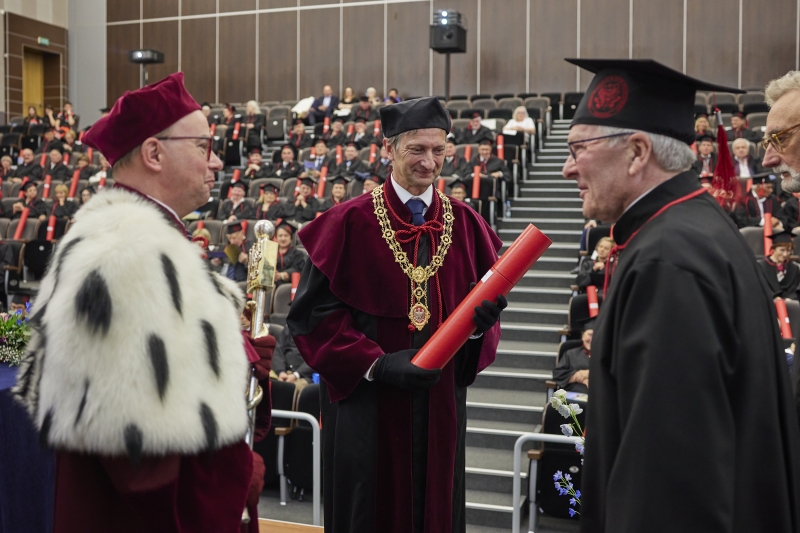 Odnowienie po 50 latach dyplomów lekarza