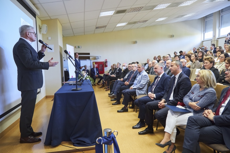 Nowe oddziały w Szpitalu Klinicznym im. Karola Jonschera