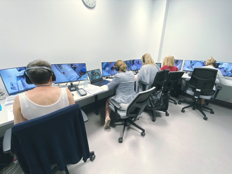 Sterownia sal niskiej wierności