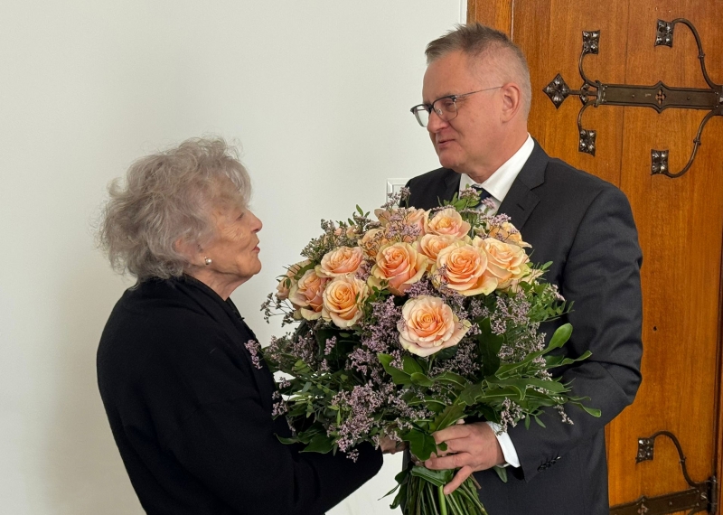 In Manu Medici Salus