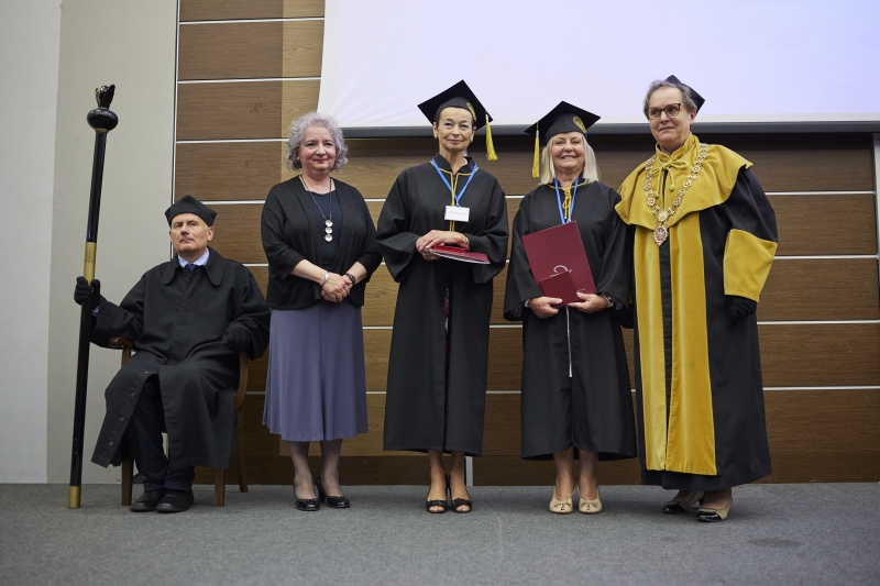 Odnowienie dyplomów magistra farmacji po 50 latach