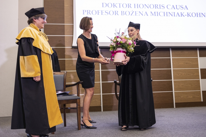 Doktor Honoris Causa - prof. Bożena Michniak-Kohn